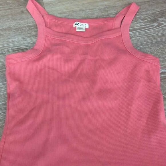 Billabong size medium tank top nwot crop - Picture 1 of 3
